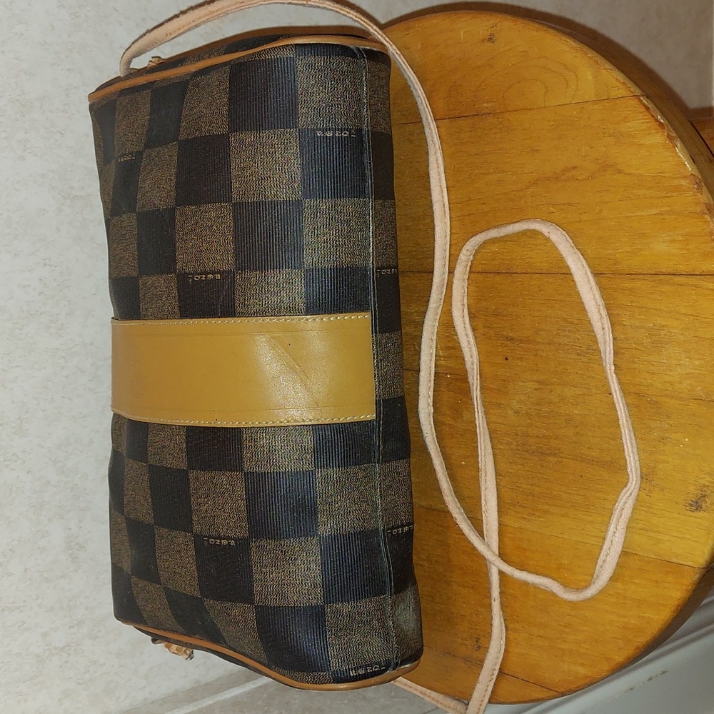 Vintage Fendi Crossbody Bag - Picture 2 of 13